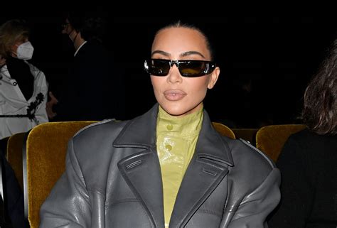 kim kardashian prada show